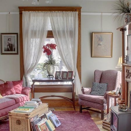 Garden House Bed And Breakfast Ганнибал Экстерьер фото